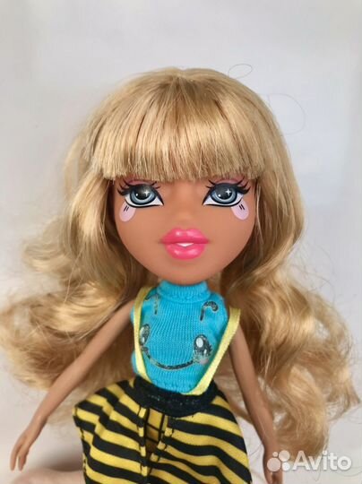 Кукла Bratz