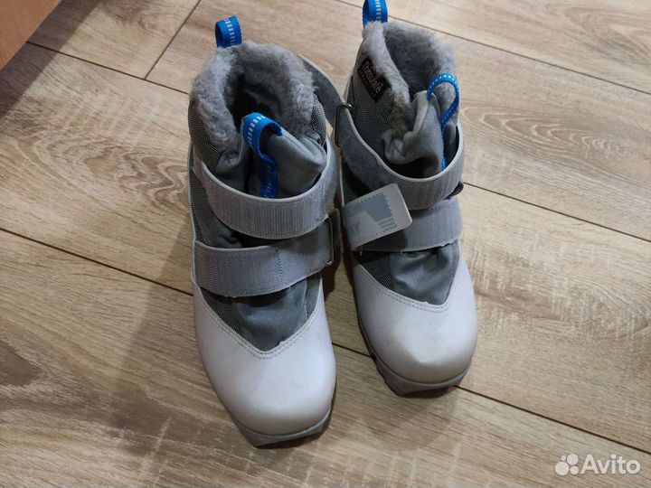 Лыжные ботинки