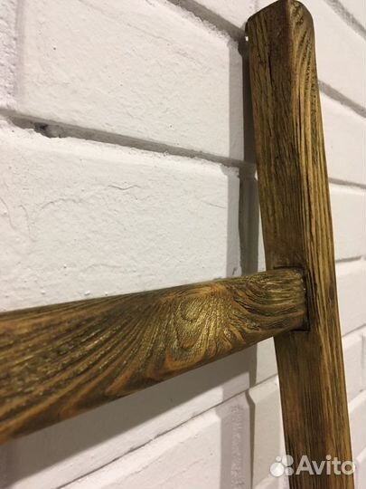 Вешалка для полотенец стремянка