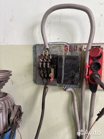 Сверлильный станок и точильный