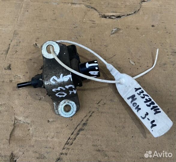 Клапан вентиляции топливного бака Ford Mondeo 3 20