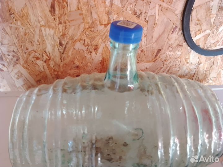 Бутылка стеклянная