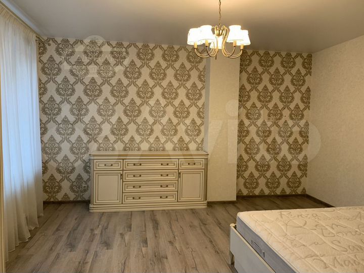 2-к. квартира, 55 м², 8/23 эт.