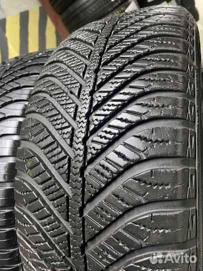 Goodyear Vector 4Seasons 205/55 R16