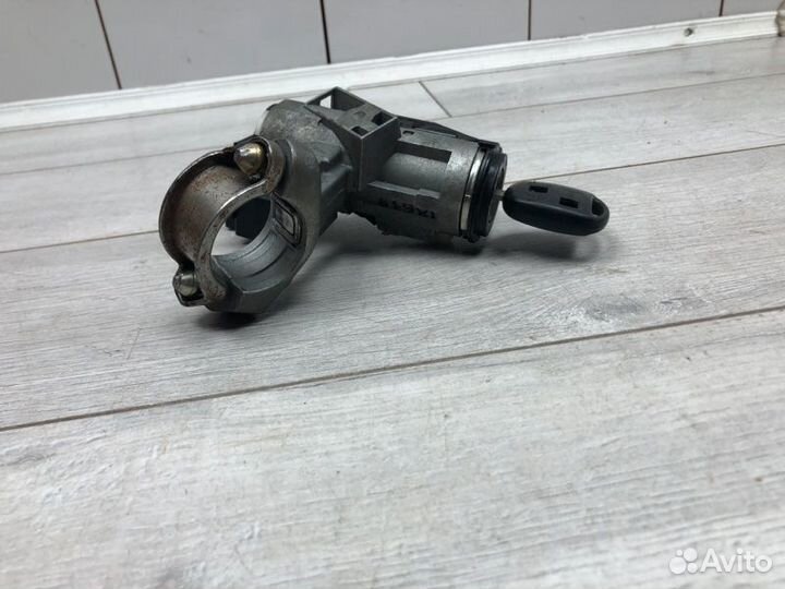 Замок зажигания Toyota Corolla хэтчбек 3ZZ-FE 2004