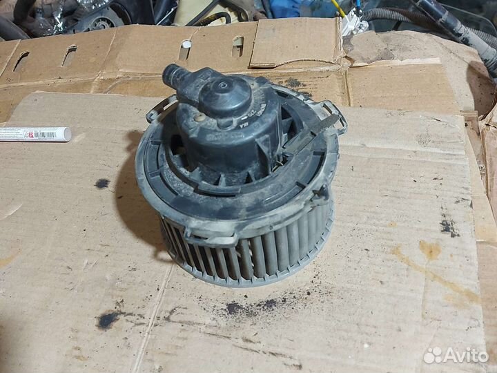 Мотор печки Mazda 3 BK