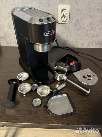 Кофемашина рожковая delonghi