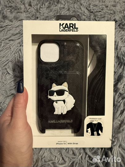 Чехол на iPhone 14