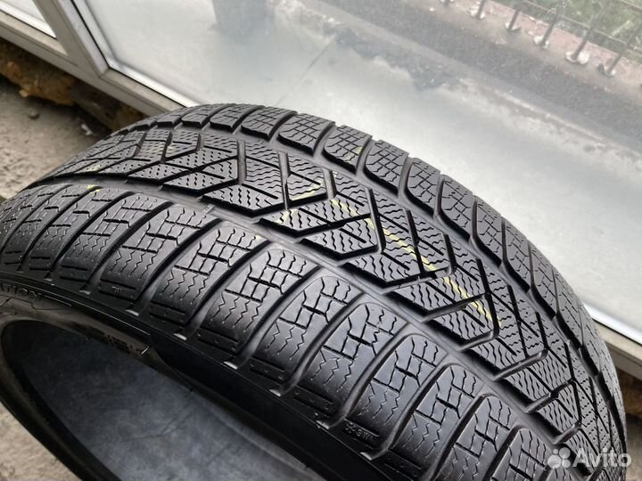 Pirelli Winter Sottozero 3 245/35 R21