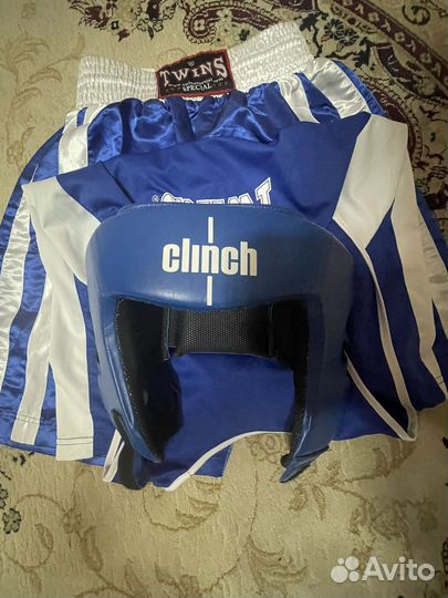 Боксерская форма и шлем