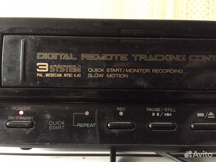 Видеоплеер akai VS-9REM