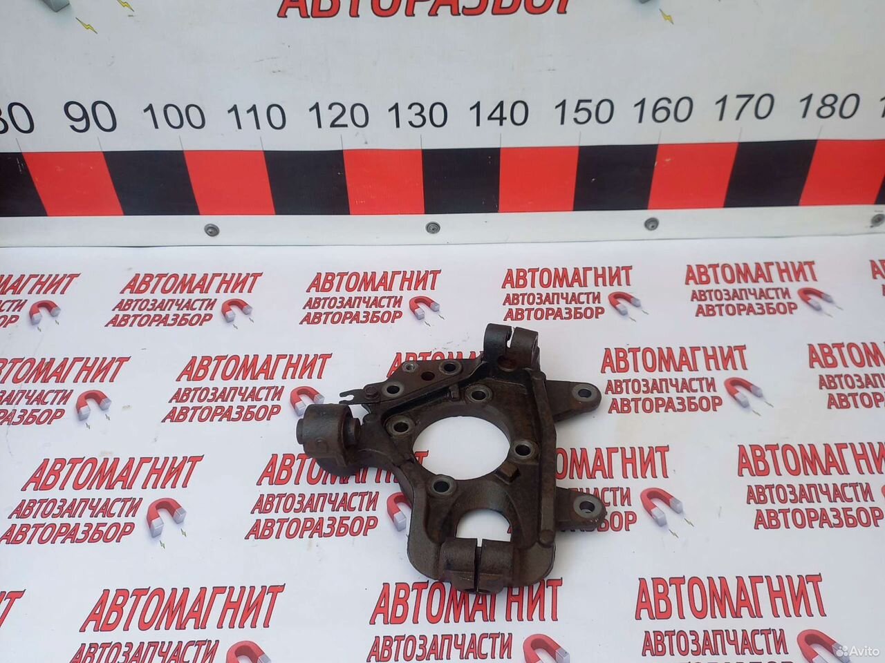 Цапфа задняя левая Инфинити QX80 Z62