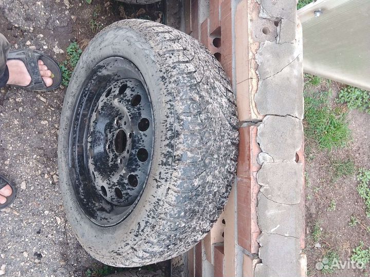 Pirelli Formula Ice 185/60 R14