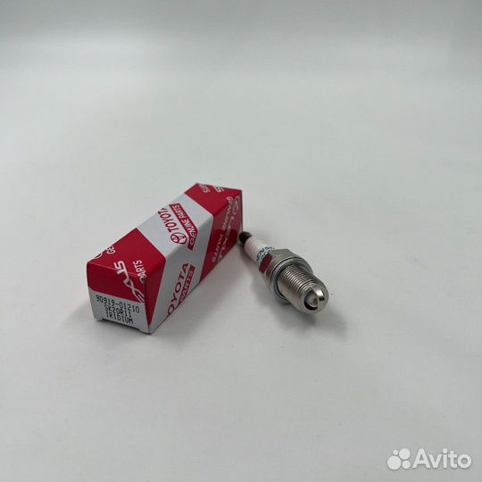 Свеча зажигания Toyota