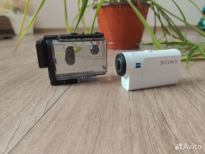 Sony HDR-300