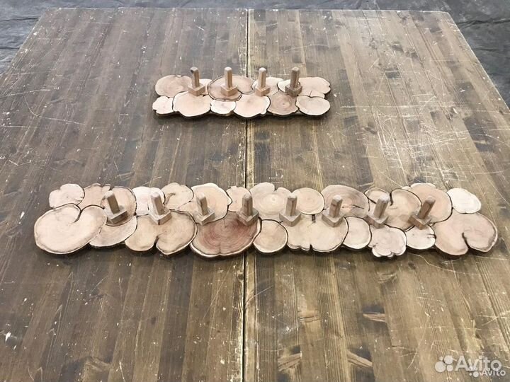 Вешалка из можжевельника для бани