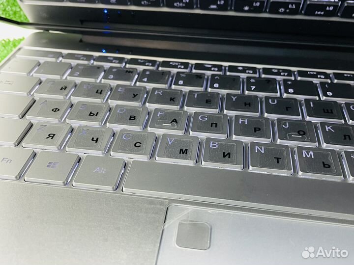 Новый ноутбук на гарантии