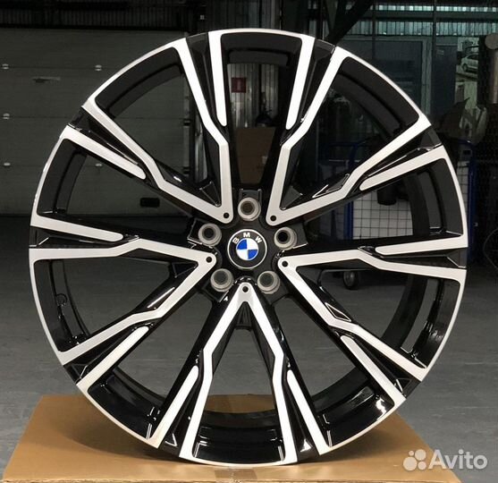 Кованые диски на BMW R22 разноширокие