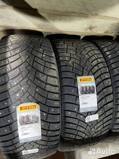 Pirelli Scorpion Ice Zero 2 285/45 R22 114H