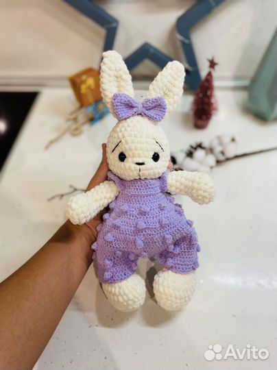 Вчзанная Зайка ручная работа игрушки на заказ