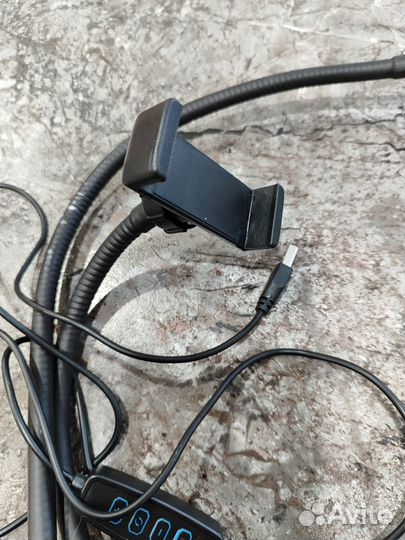 Лампа кольцевая с держателем для телефона