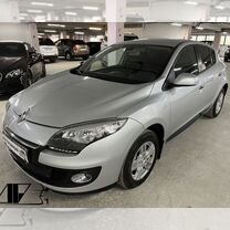 Renault Megane 1.6 CVT, 2014, 221 000 км, с пробегом, цена 895 000 руб.