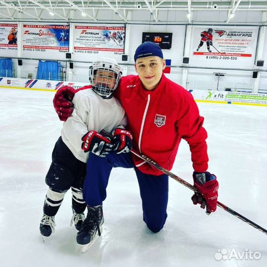 Тренер по хоккею