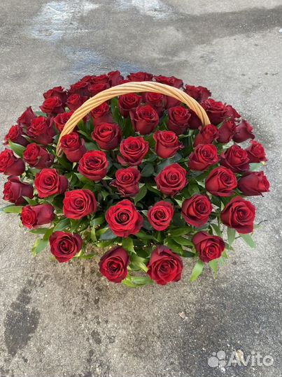 Корзинка из 51ш и 101ш Роза