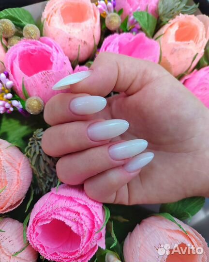 Маникюр и педикюр