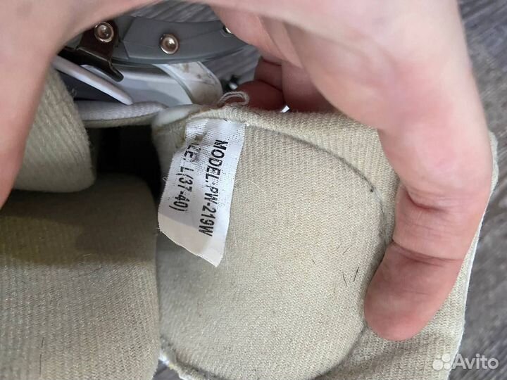 Коньки хоккейные