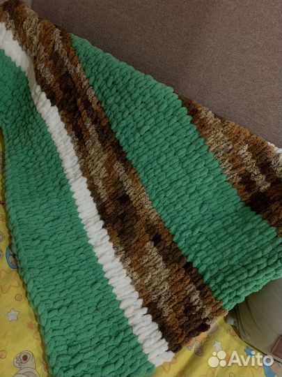 Плед детский вязаный