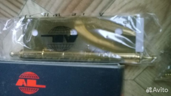 Петли дверные под золото с коронкой