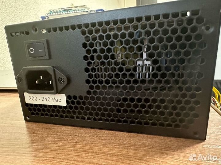 Блок питания AeroCool VX-550