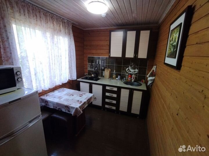 Отдых в Архипо-Осиповке, дом (сруб), тенистый двор