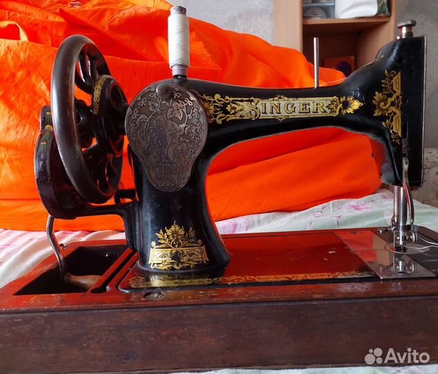 Швейная машинка Singer