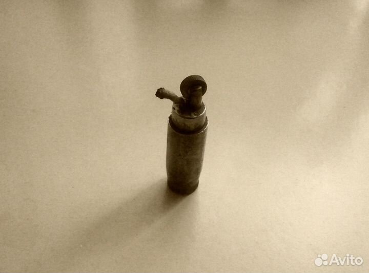 Зажигалка бензиновая