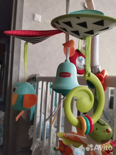 Мобиль на кроватку tiny love