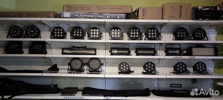 Световые приборы для сцены дискотек