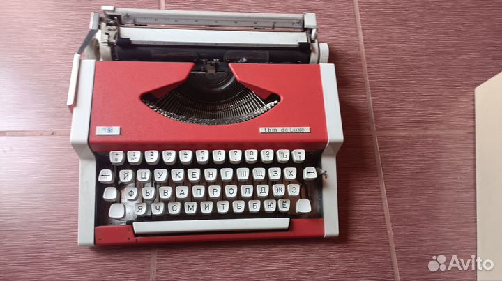 Печатная пишущая машинка unis