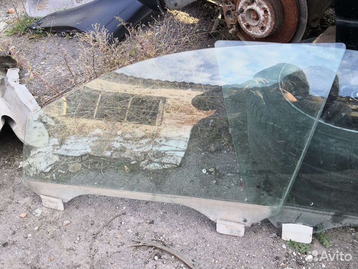 Стекло переднее правое cadillac sts