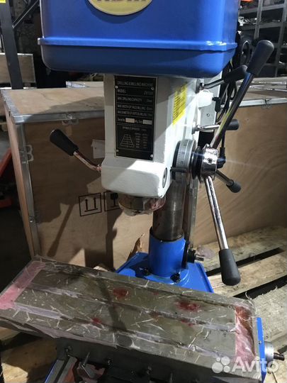 Сверлильно фрезерный станок ZX 7025