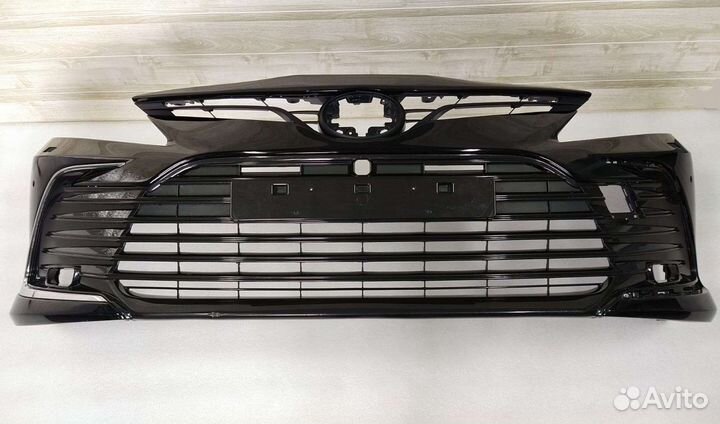 Camry 70 рестайлинг Бампер передний с решеткой