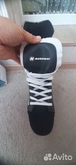 Коньки хоккейные 44 размер