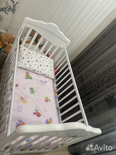 Детская кроватка, матрас, одеяло ручной работы