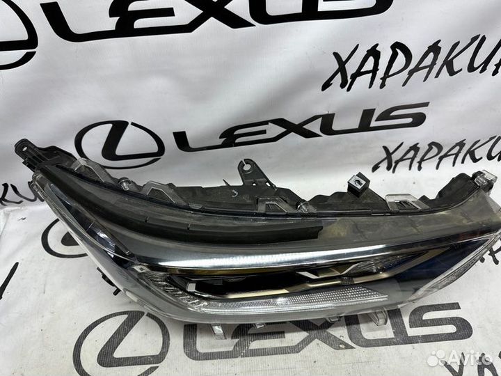 Фара передняя правая Toyota Rav4 50 2019-Н.в