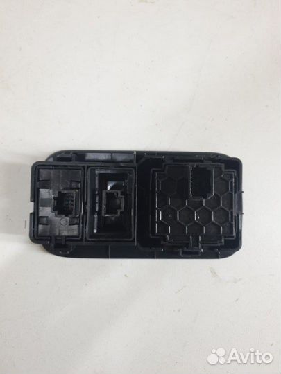 Блок кнопок Renault Kaptur H4MD438 2019