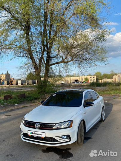 Volkswagen Jetta 2.0 AMT, 2015, битый, 149 000 км