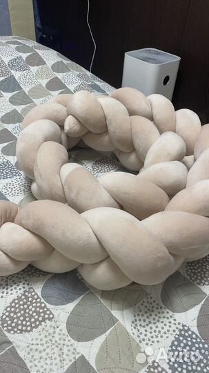 Бортик коса в кроватку