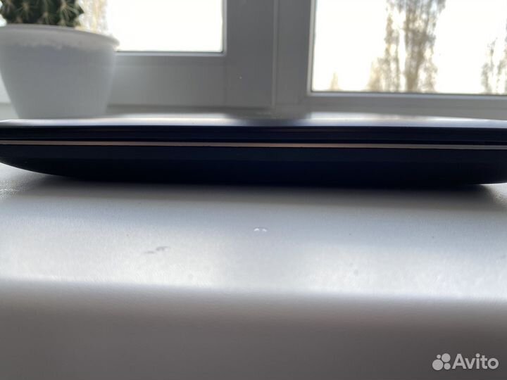 Ноутбук asus