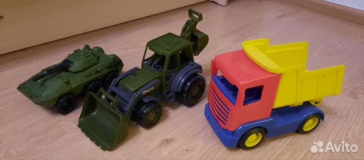 Машинки игрушки